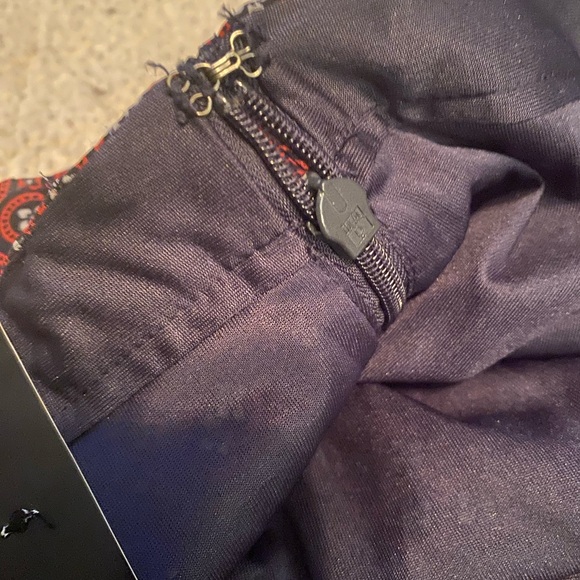 Beautiful Banana Republic skirt - Picture 3 of 4